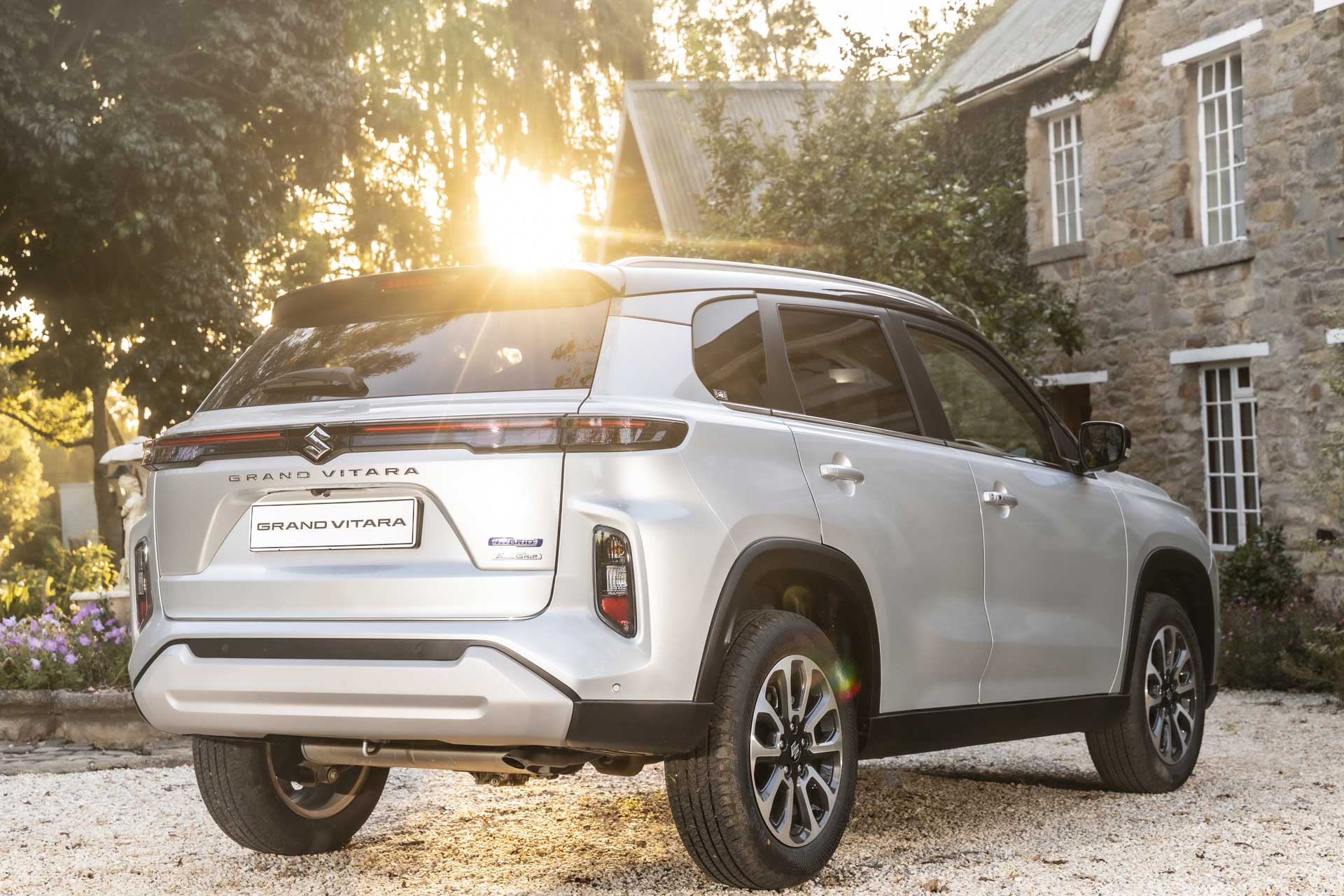 Grand-Vitara Slide 5 back