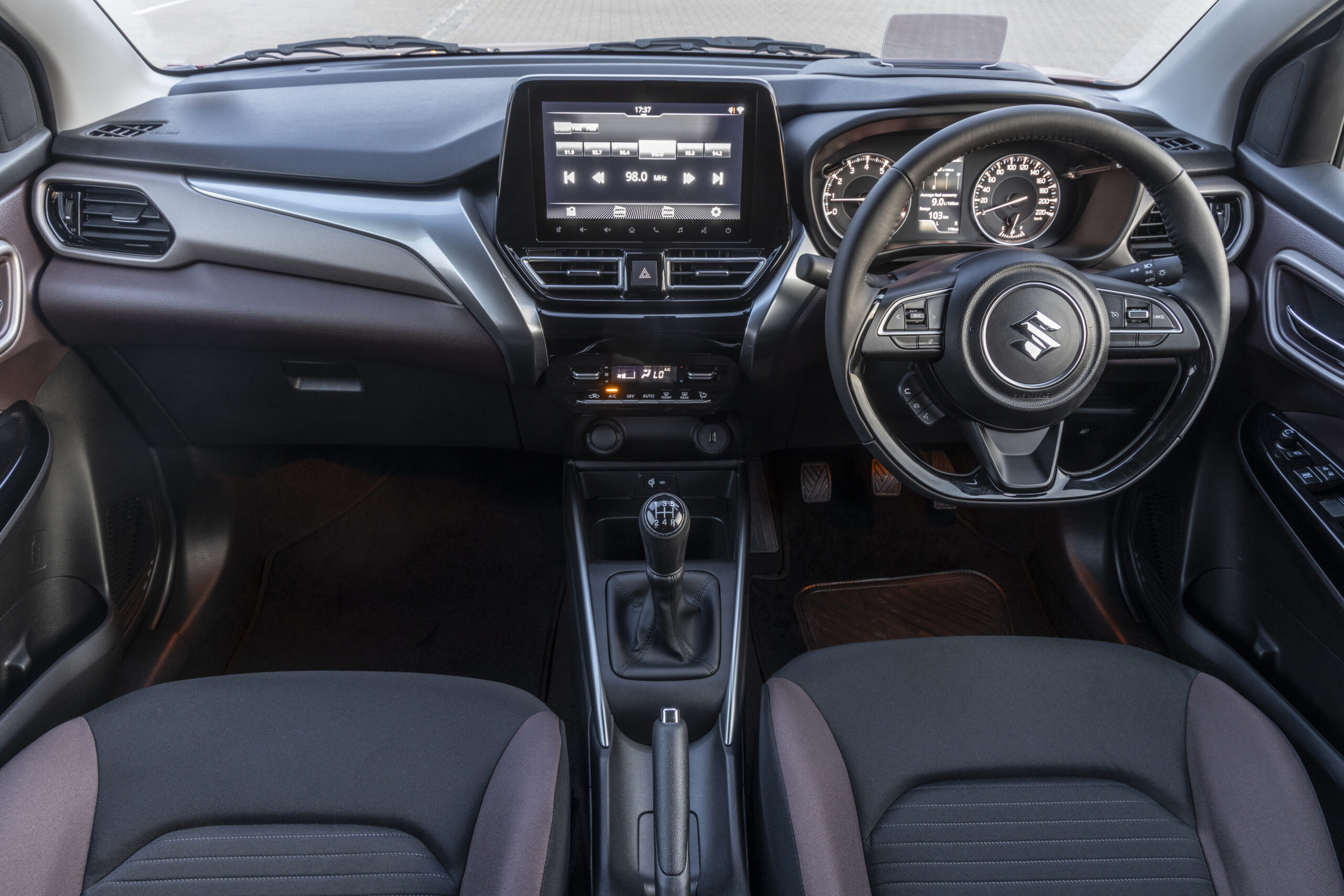 Suzuki Fronx-0983